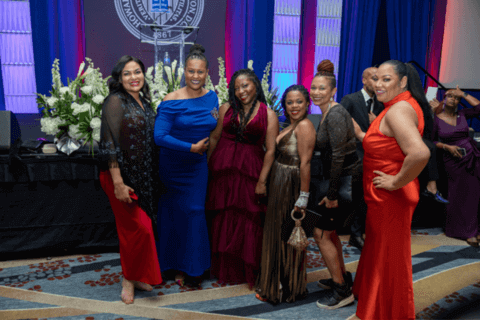 5 Charter Day guests who are women posing for a photo